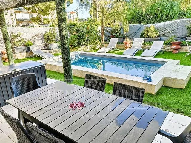 Maison 5 pièces 145 m²