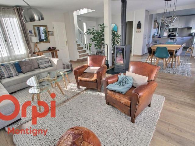 Maison 5 pièces 145 m²