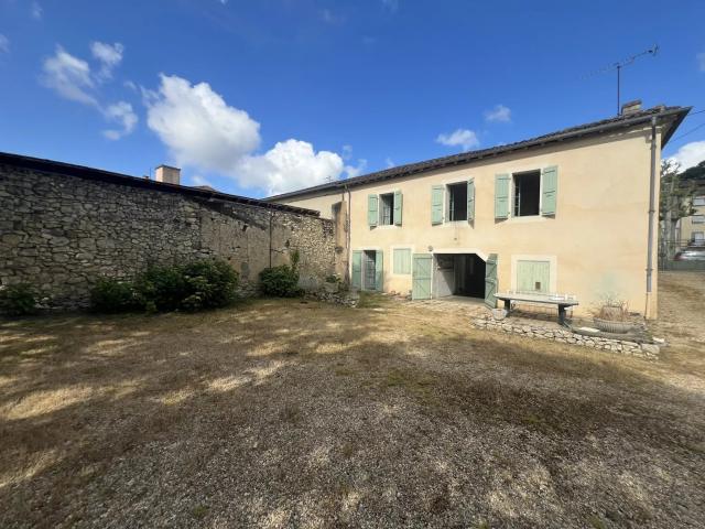 Maison 5 pièces 145 m²