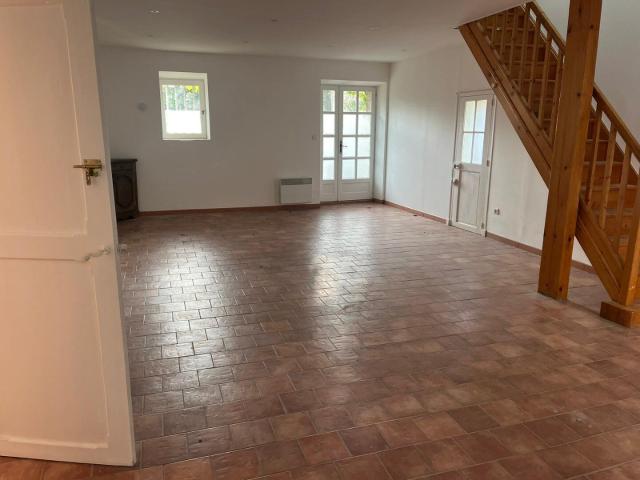 Maison 5 pièces, 145 m² à louer à Trèbes 11800