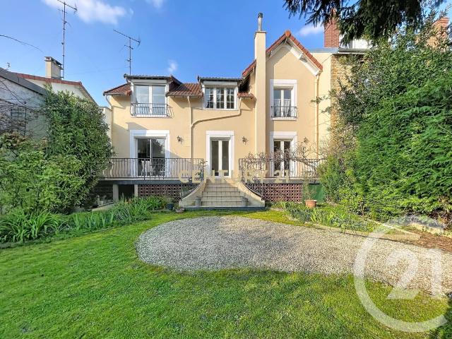 Maison 5 pièces 146 m²