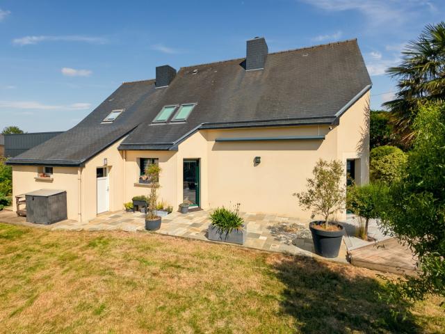 Maison 5 pièces 146 m²