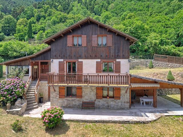 Maison 5 pièces 146 m²