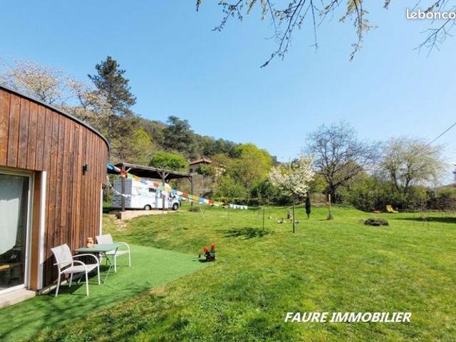 Maison 5 pièces 146 m²