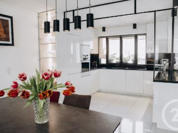 Maison 5 pièces 147 m²