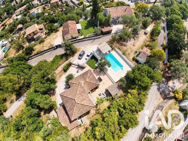 Maison 5 pièces 147 m²