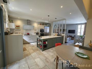 Maison 5 pièces 147 m²