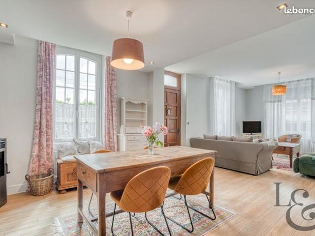Maison 5 pièces 147 m²