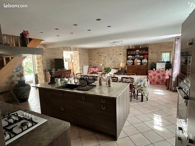 Maison 5 pièces 147 m²