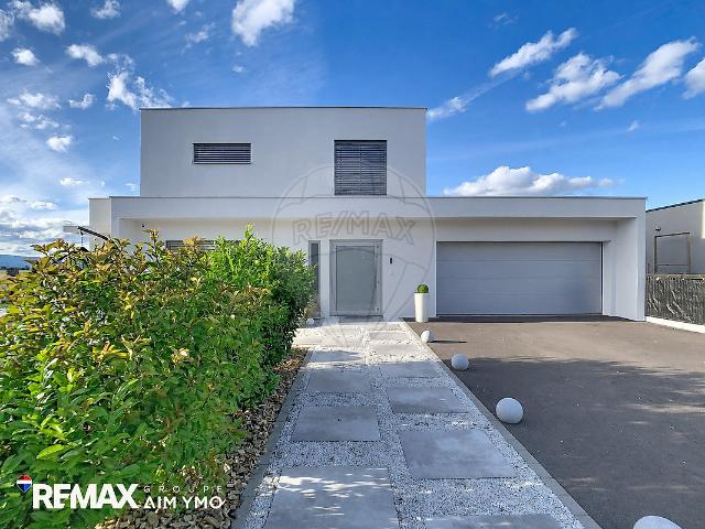 Maison 5 pièces 148 m²