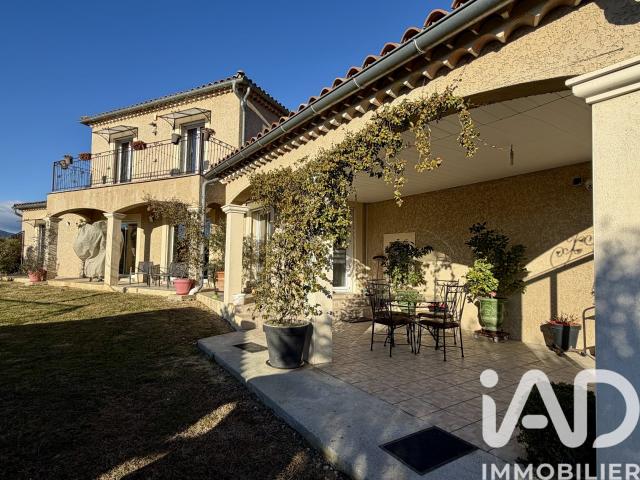 Maison 5 pièces 148 m²