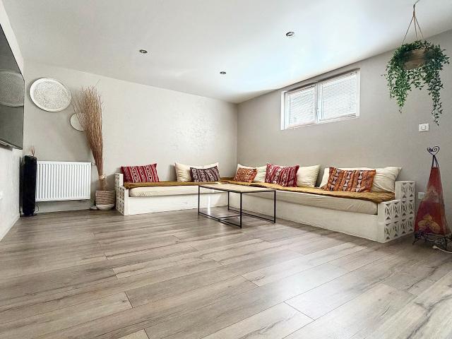 MAISON MEUBLÉE 5 PIECES 140 M2