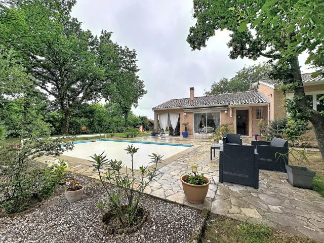Maison 5 pièces 140 m²