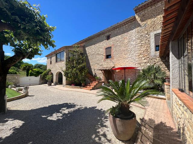 Maison 5 pièces 140 m²