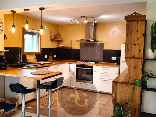 Maison 5 pièces 140 m²