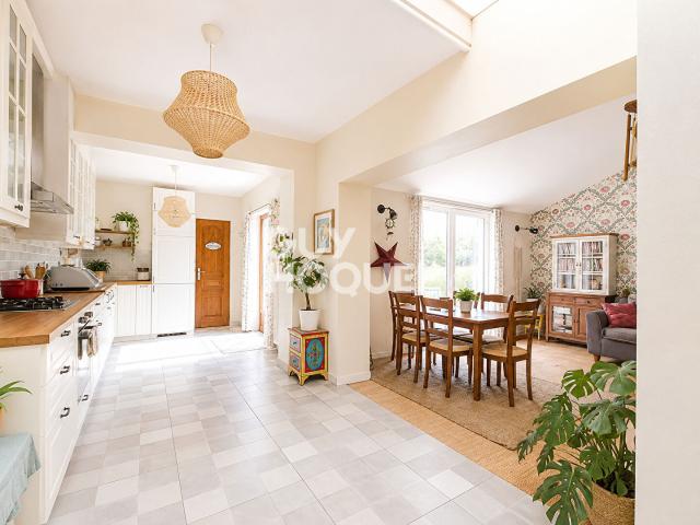 Maison 5 pièces 140 m²