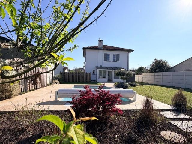 Maison 5 pièces 140 m²