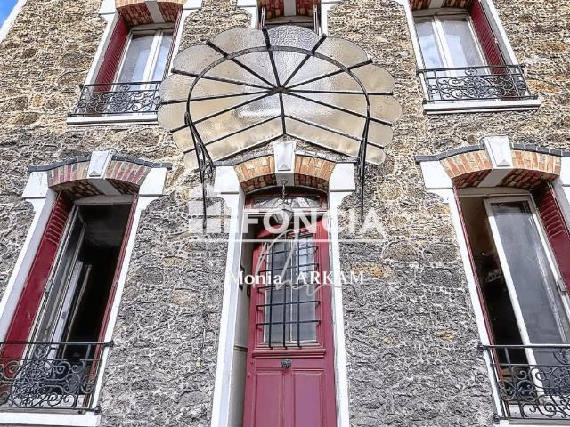Maison 5 pièces 140 m²