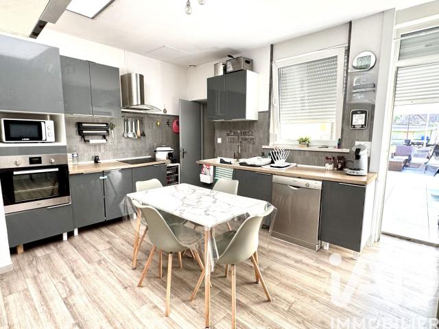 Maison 5 pièces 140 m²
