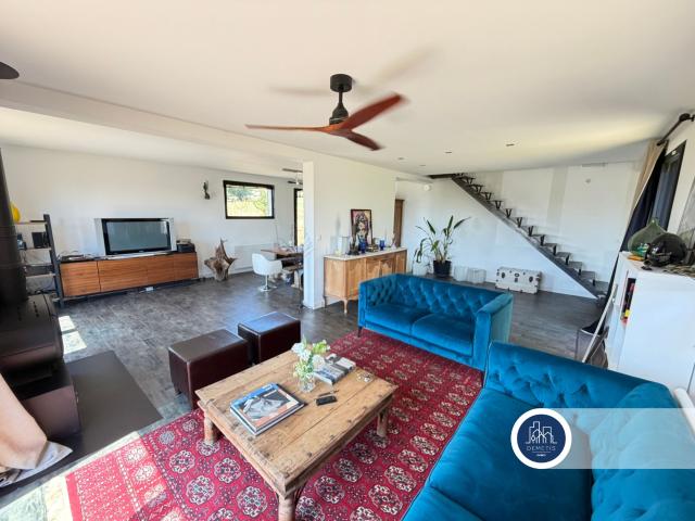 Maison 5 pièces 140 m²