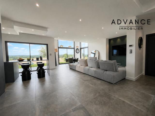 Maison 5 pièces 140 m²