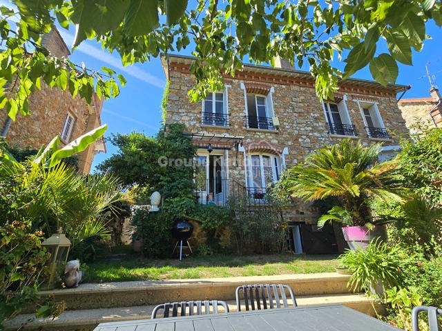 Maison 5 pièces 140 m²