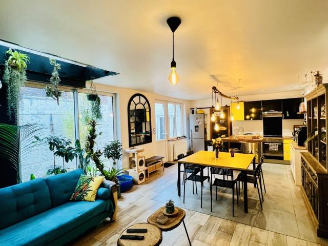 Maison 5 pièces 140 m²