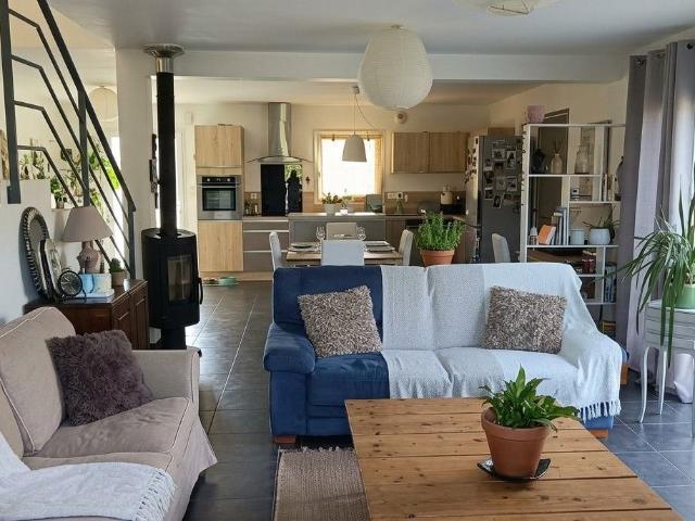 Maison 5 pièces 140 m²