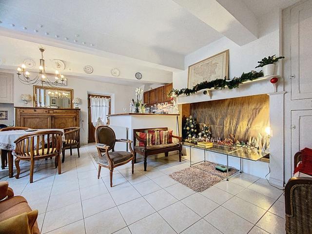 Maison 5 pièces 140 m²