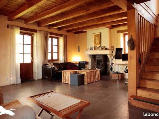Maison 5 pièces 140 m²