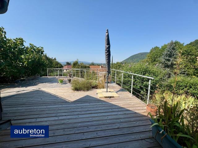Maison 5 pièces 140 m²