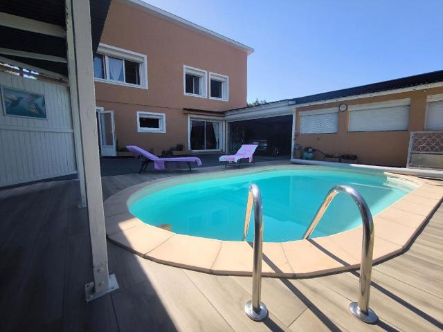 Maison 5 pièces 140 m²