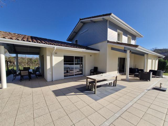 Maison 5 pièces 140 m²