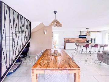 Maison 5 pièces 140 m²