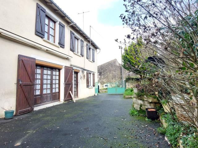 Maison 5 pièces 140 m²