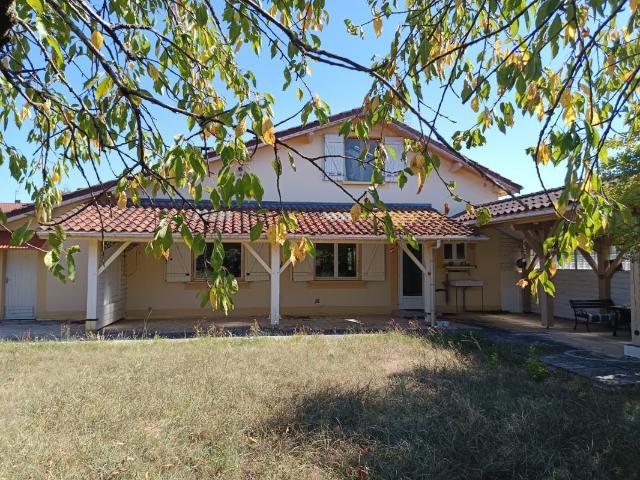 Maison 5 pièces 140 m²