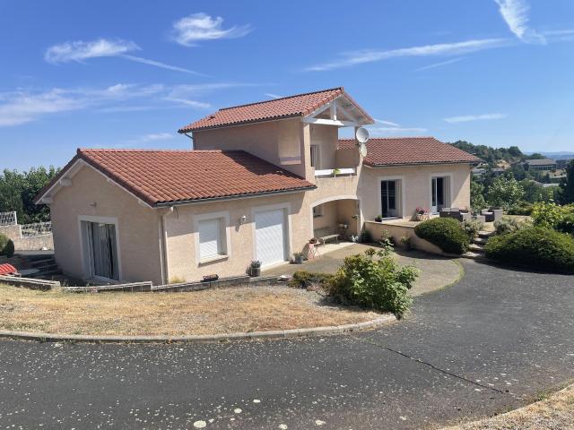 Maison 5 pièces 140 m²