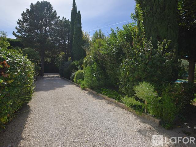 Maison 5 pièces 140 m²
