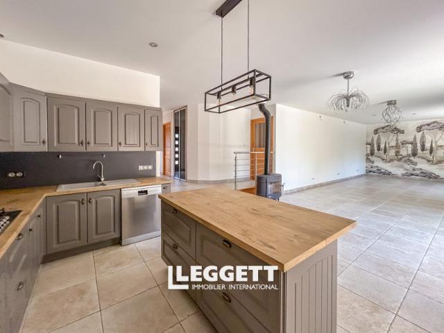 Maison 5 pièces 140 m²