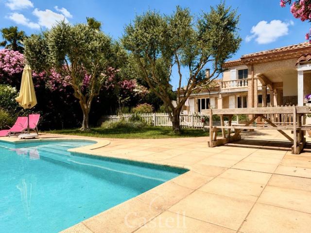 Maison 5 pièces 140 m²