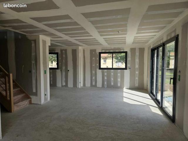 Maison 5 pièces 140 m²