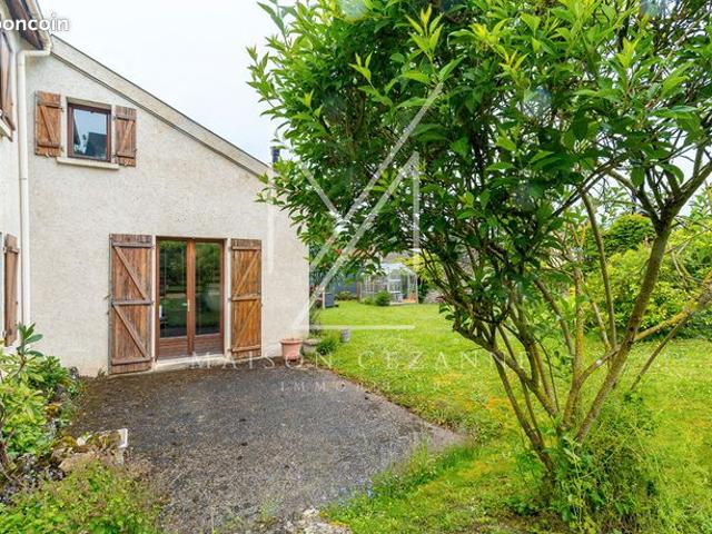 Maison 5 pièces 140 m²