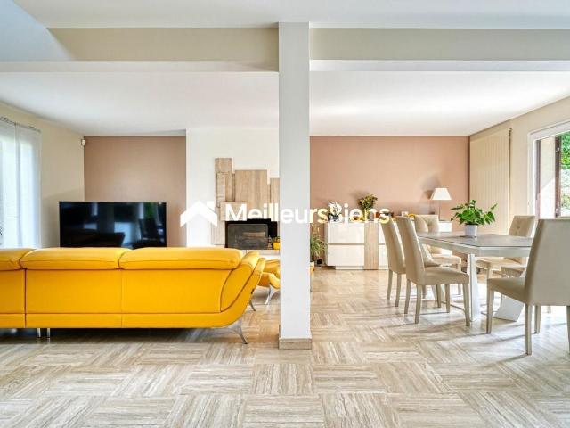 Maison 5 pièces 140 m²