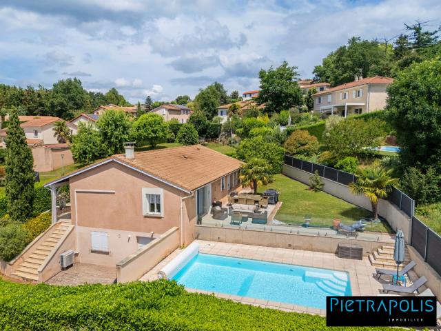 Maison 5 pièces 140 m²