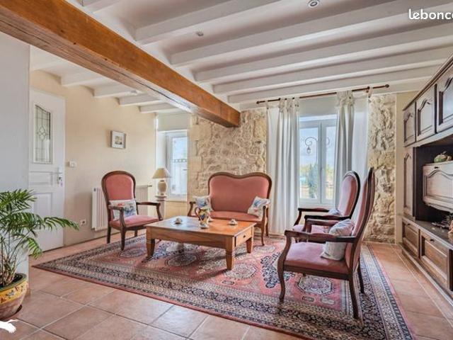 Maison 5 pièces 140 m²