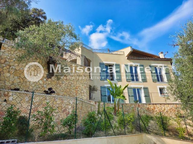Maison 5 pièces 150 m²