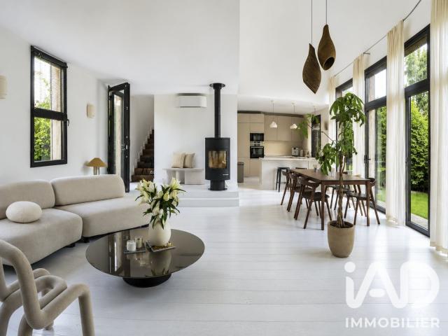 Maison 5 pièces 140 m²