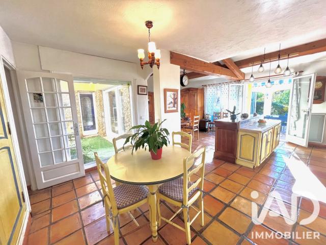 Maison 5 pièces 140 m²