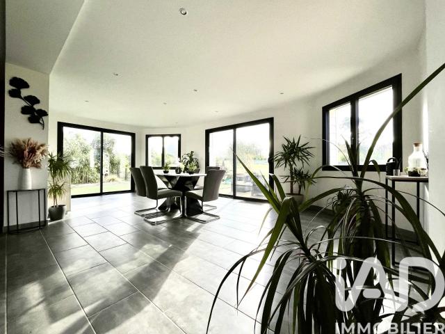 Maison 5 pièces 140 m²