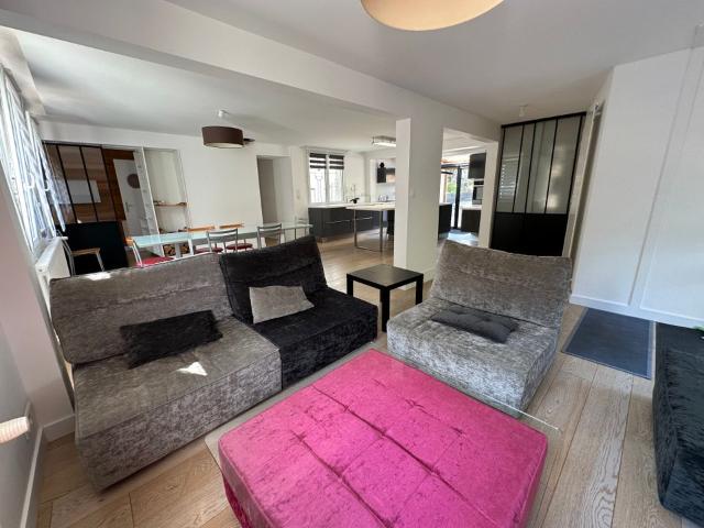 Maison 5 pièces, 140 m² à louer à Vannes 56000